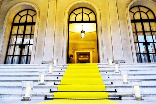 Classy Banquet for EY at Serbian Royal Palace